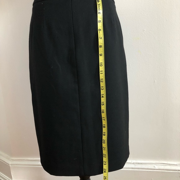 LOFT black skirt, size 4, detailed external buttons on side - Picture 4 of 6
